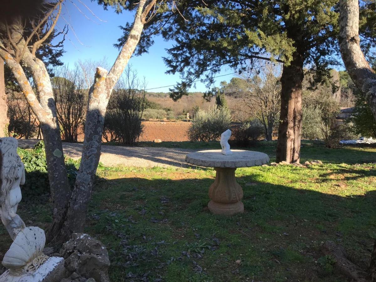 L' Esmerand Cotignac Buitenkant foto